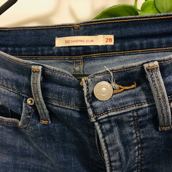 Levi Jeans Up for Quick Sale - Picture 6 of 11